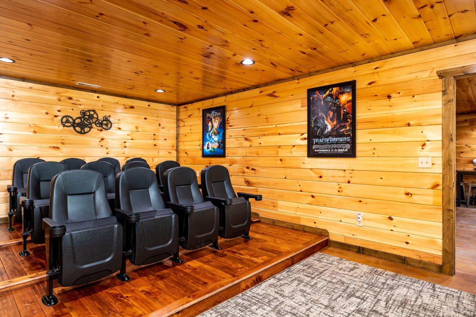 The Solstice - Amenities Galore Mountain Retreat Gatlinburg Exterior photo