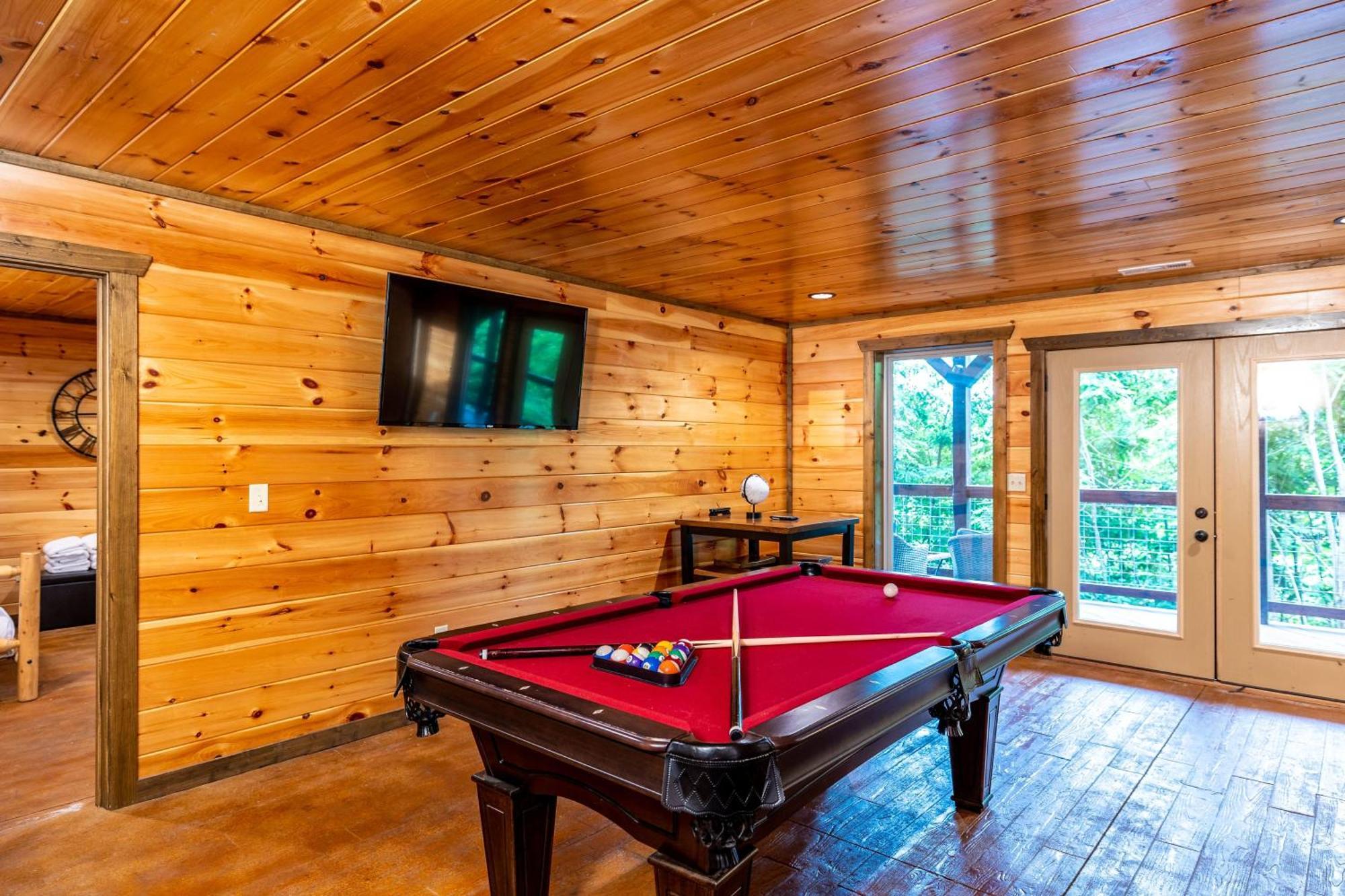 The Solstice - Amenities Galore Mountain Retreat Gatlinburg Exterior photo