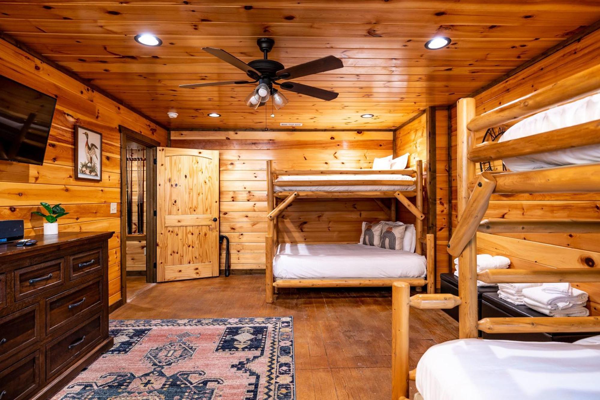 The Solstice - Amenities Galore Mountain Retreat Gatlinburg Exterior photo