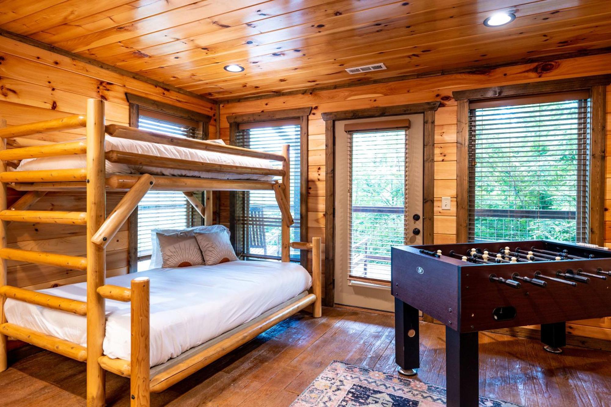 The Solstice - Amenities Galore Mountain Retreat Gatlinburg Exterior photo