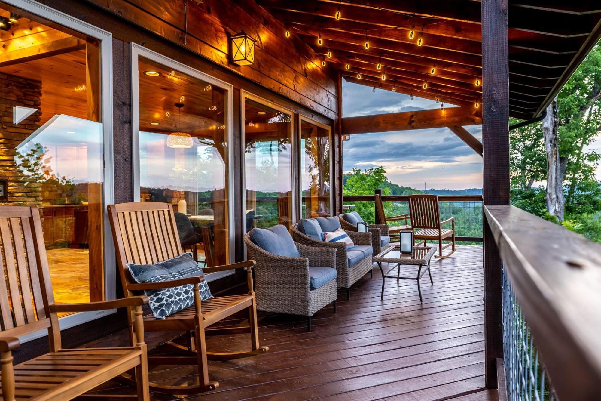 The Solstice - Amenities Galore Mountain Retreat Gatlinburg Exterior photo