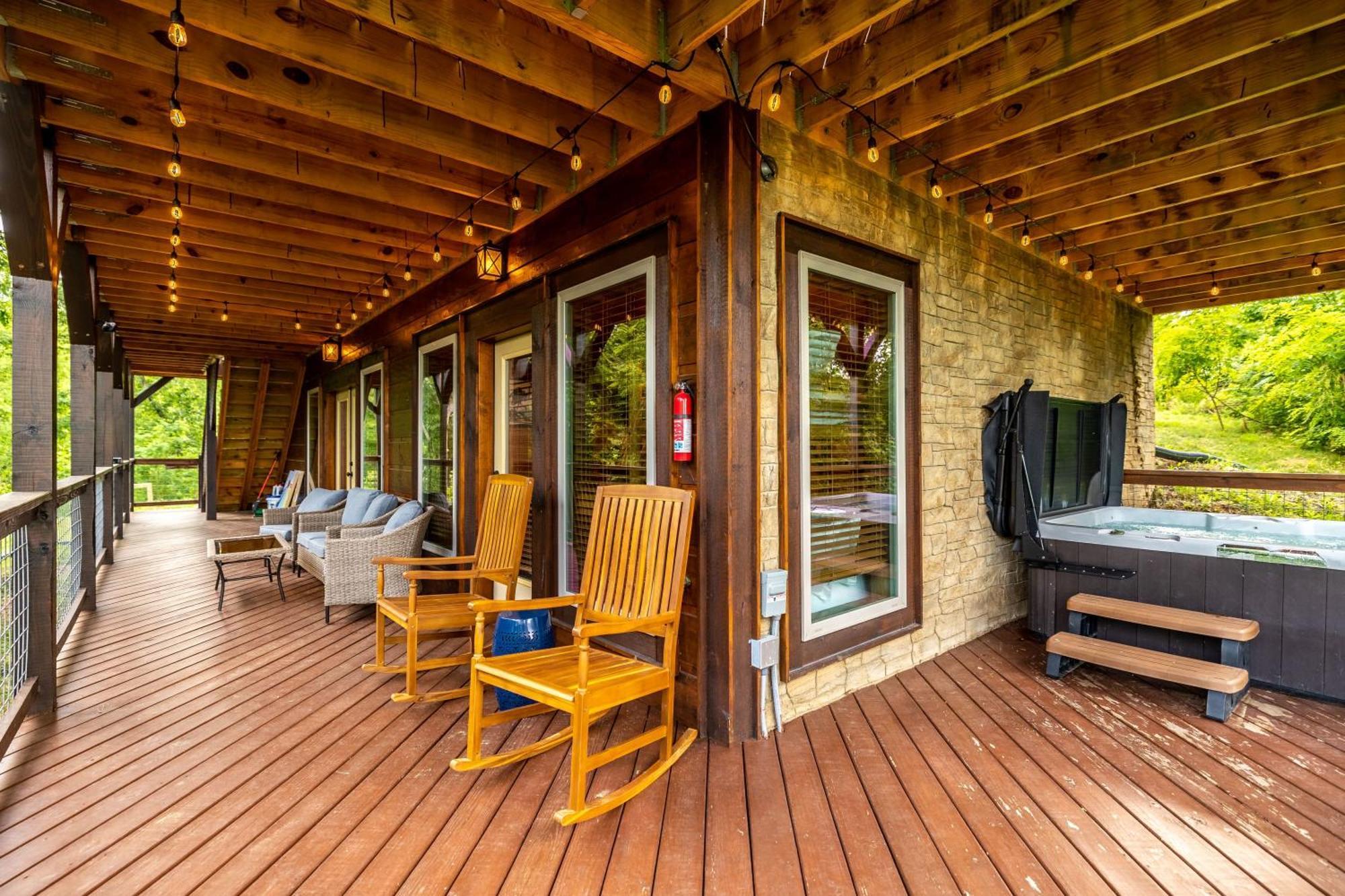 The Solstice - Amenities Galore Mountain Retreat Gatlinburg Exterior photo