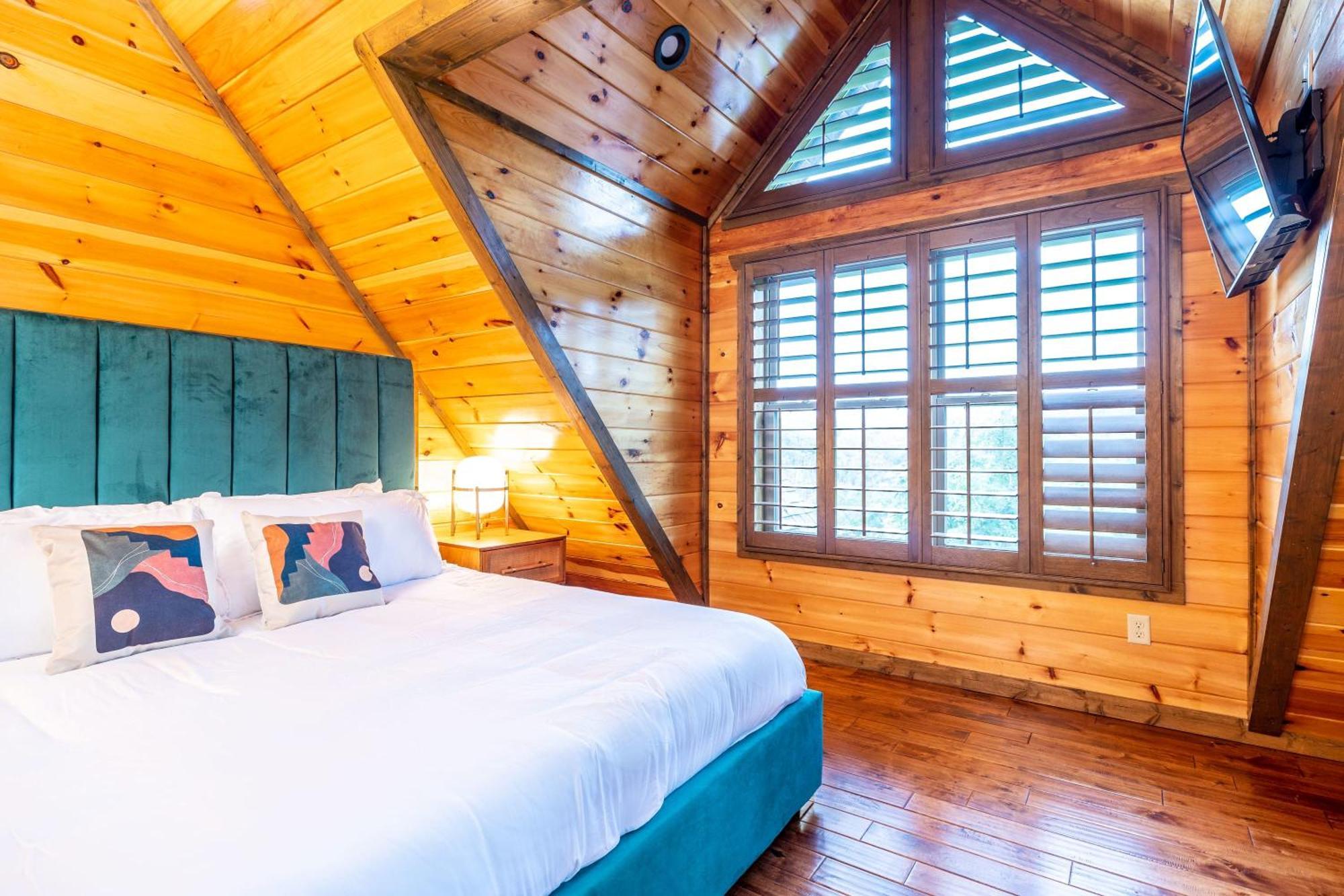 The Solstice - Amenities Galore Mountain Retreat Gatlinburg Exterior photo