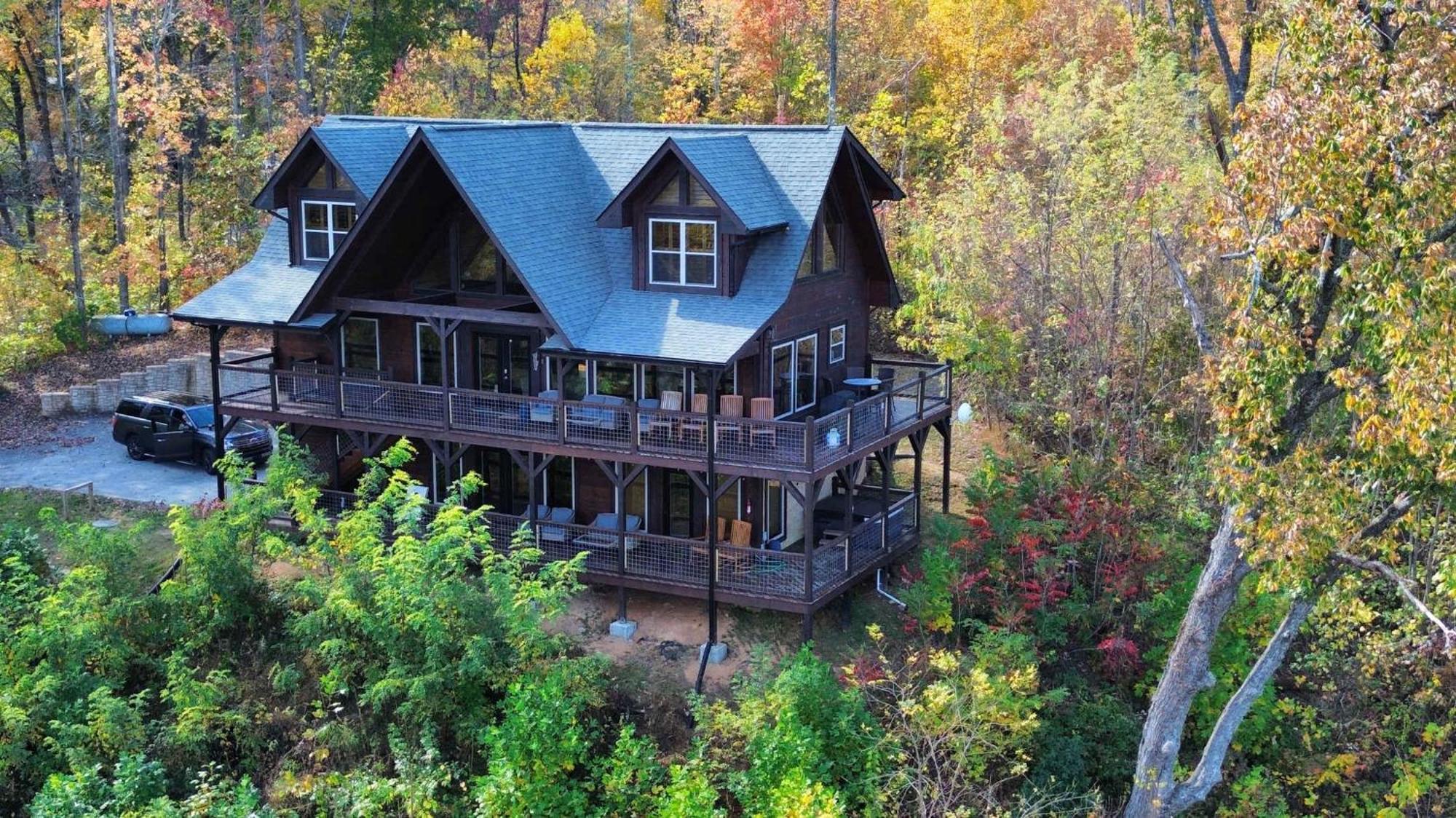 The Solstice - Amenities Galore Mountain Retreat Gatlinburg Exterior photo