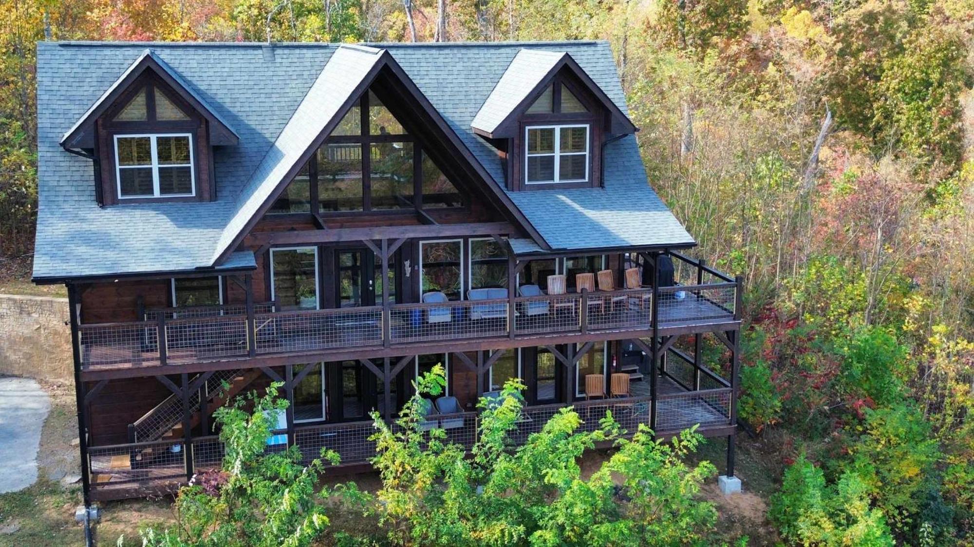 The Solstice - Amenities Galore Mountain Retreat Gatlinburg Exterior photo